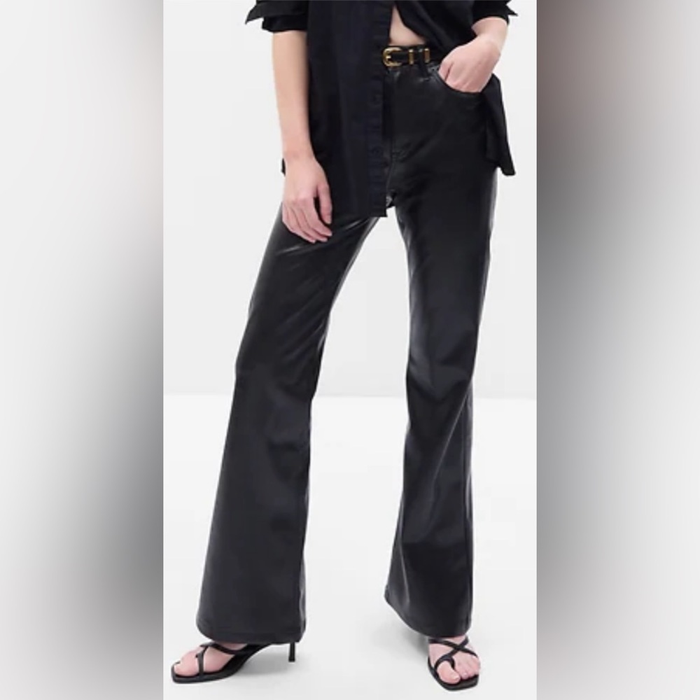 High Rise '70s Flare Jeans size 31 regular